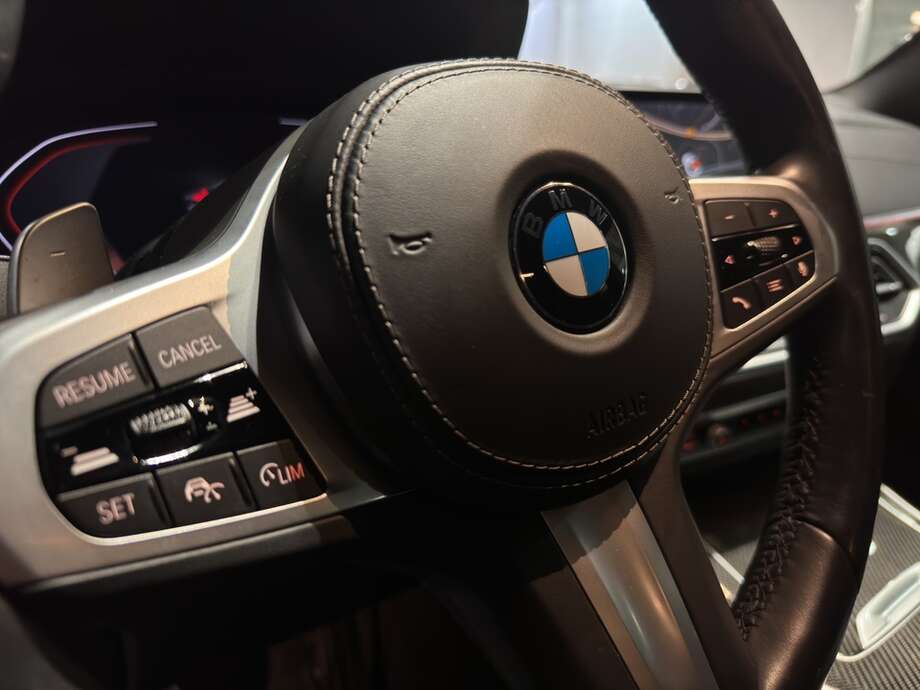 BMW X5 (Bild 11/24)