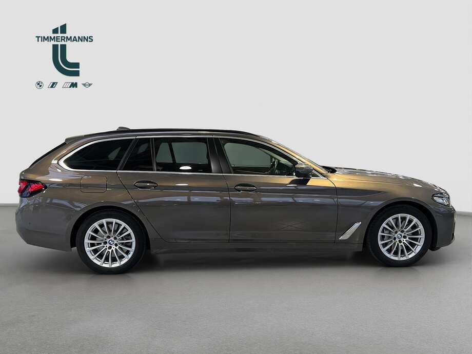 BMW 540i xDrive (Bild 10/13)