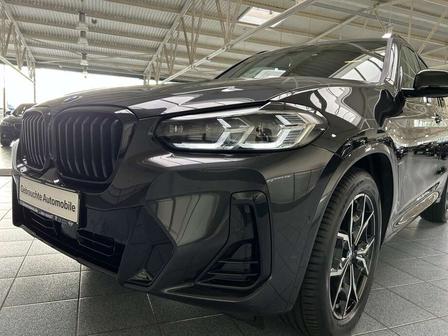 BMW X3 (Bild 9/17)