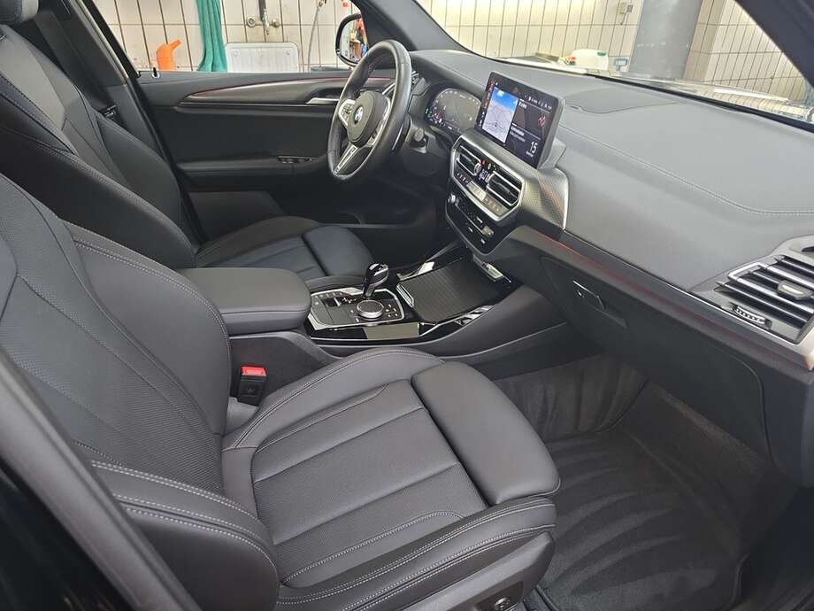 BMW X3 (Bild 8/19)