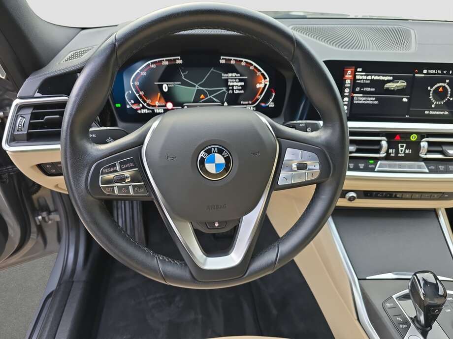 BMW 318i (Bild 4/20)