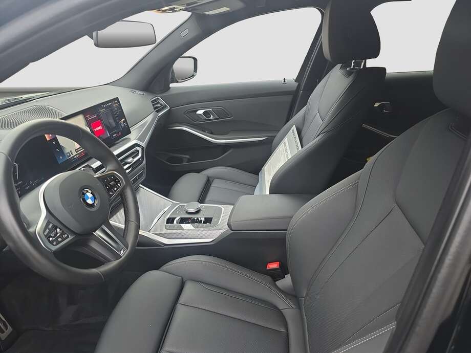 BMW 330d (Bild 2/20)