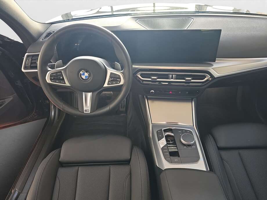 BMW 320d (Bild 5/20)