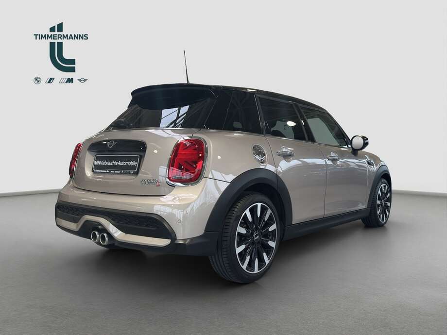 MINI Cooper S (Bild 16/20)