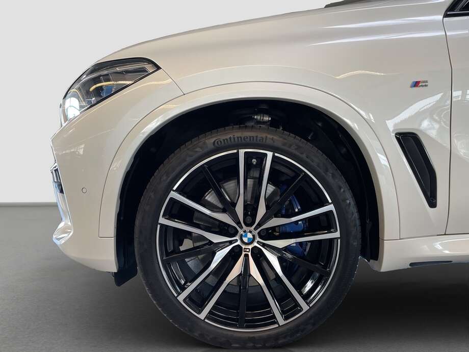 BMW X5 (Bild 17/17)