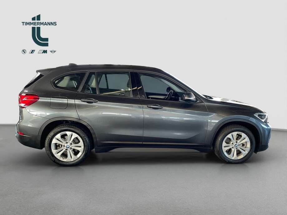 BMW X1 (Bild 12/15)