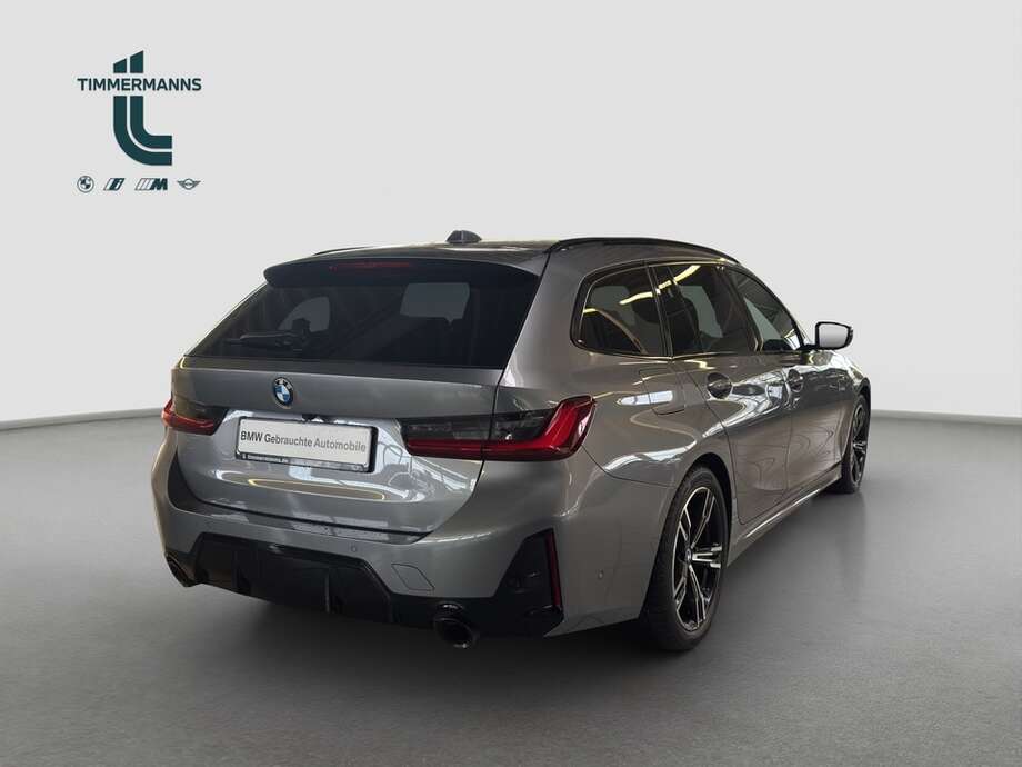 BMW 320d (Bild 11/15)