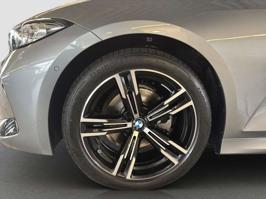 BMW 320d (Bild 15/15)