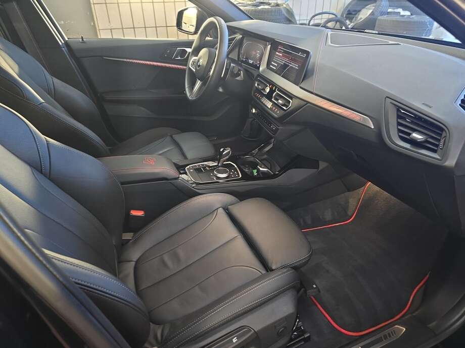 BMW 128ti (Bild 7/18)