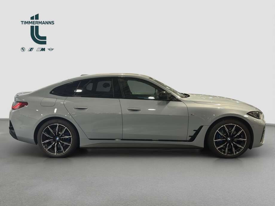 BMW i4 (Bild 18/22)