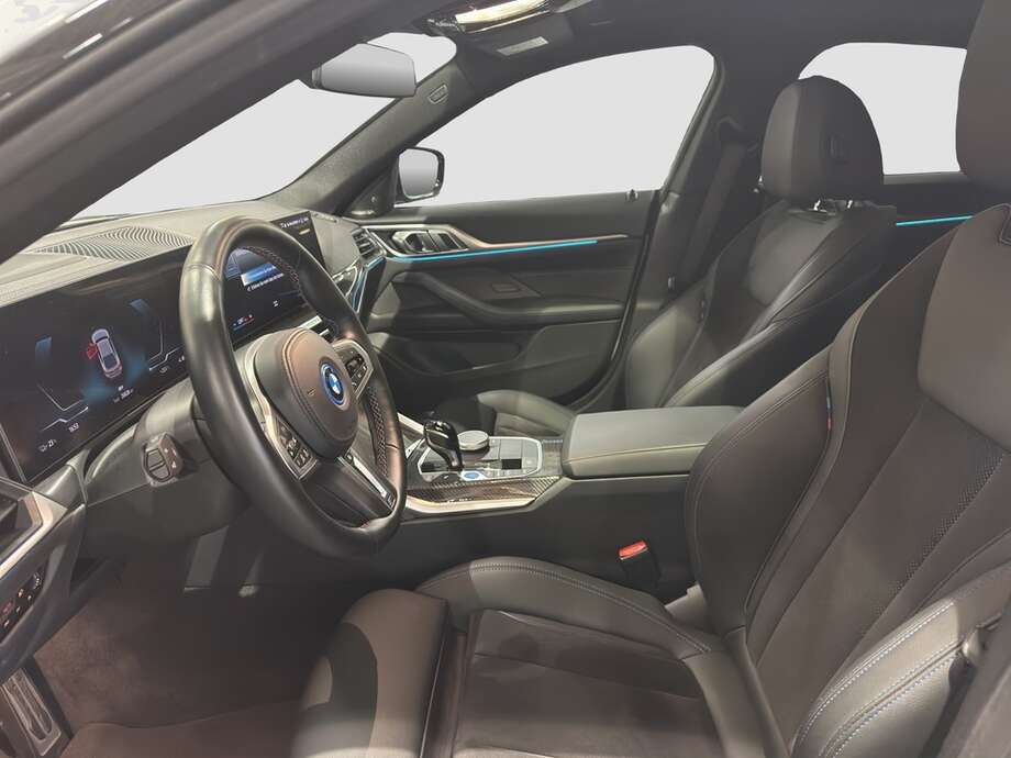 BMW i4 (Bild 22/22)