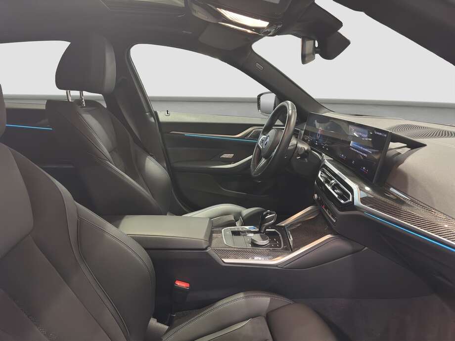 BMW i4 (Bild 8/22)