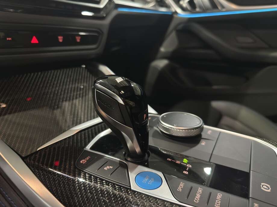 BMW i4 (Bild 14/22)