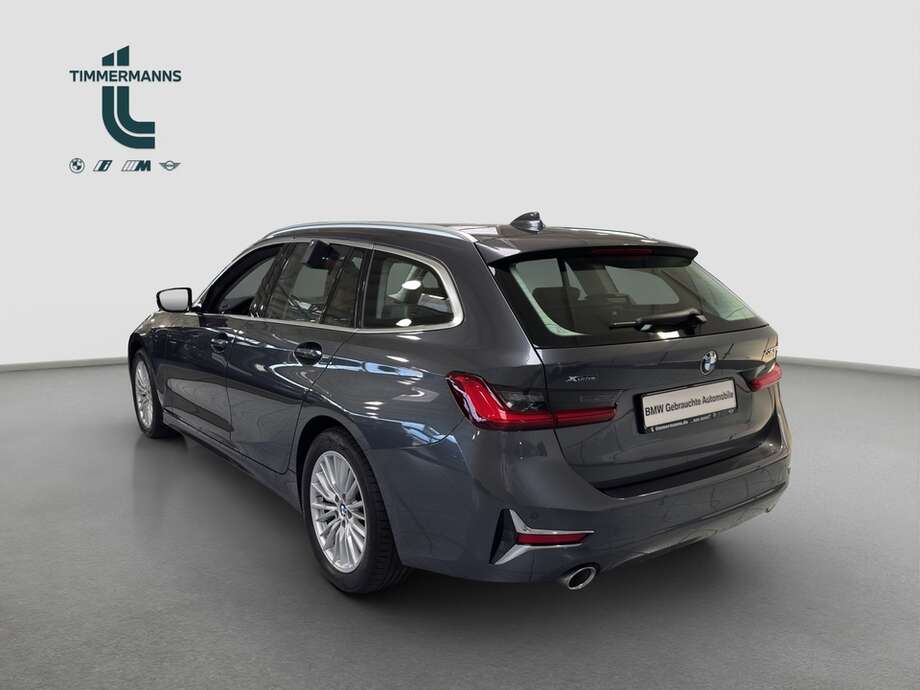 BMW 320d xDrive (Bild 12/18)