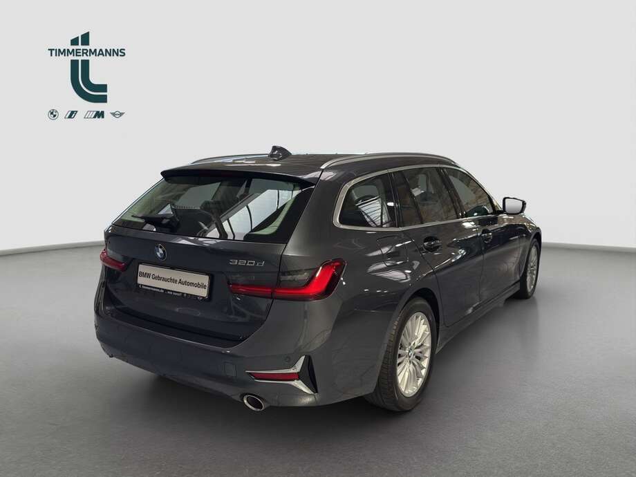 BMW 320d xDrive (Bild 14/18)