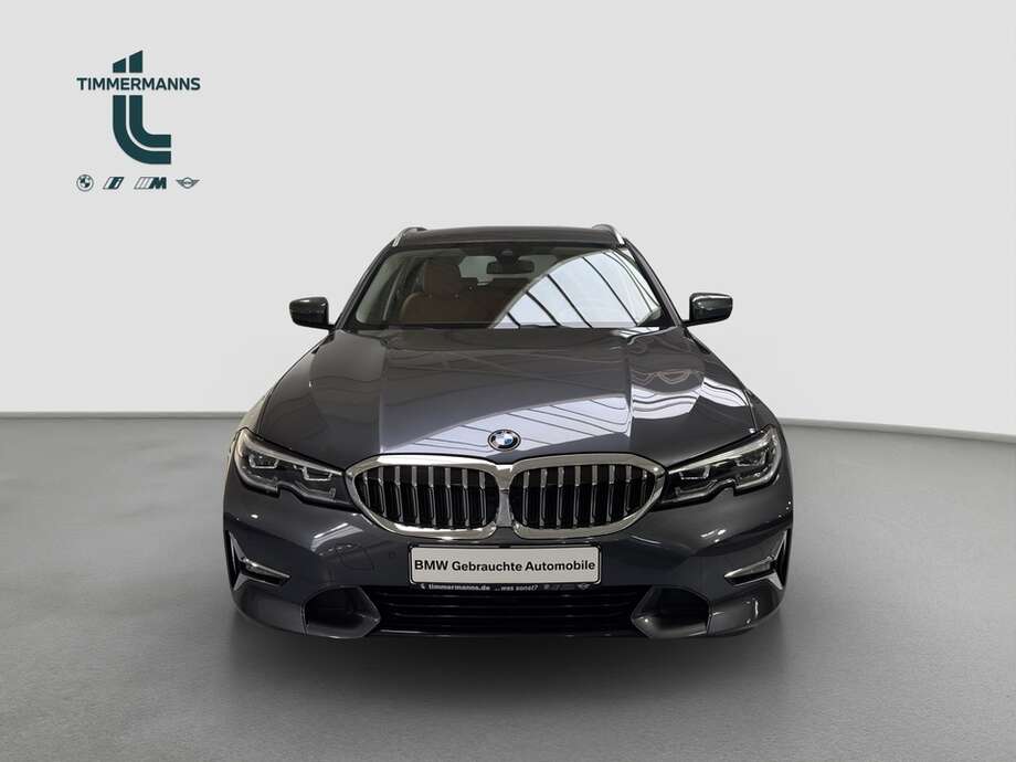 BMW 320d xDrive (Bild 17/18)