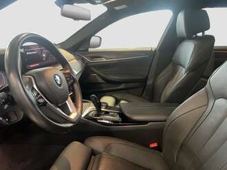 BMW 530d xDrive (Bild 2/22)