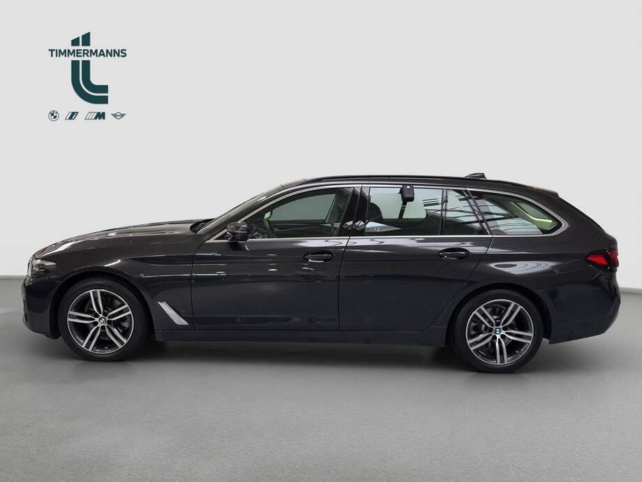 BMW 520d xDrive (Bild 11/18)