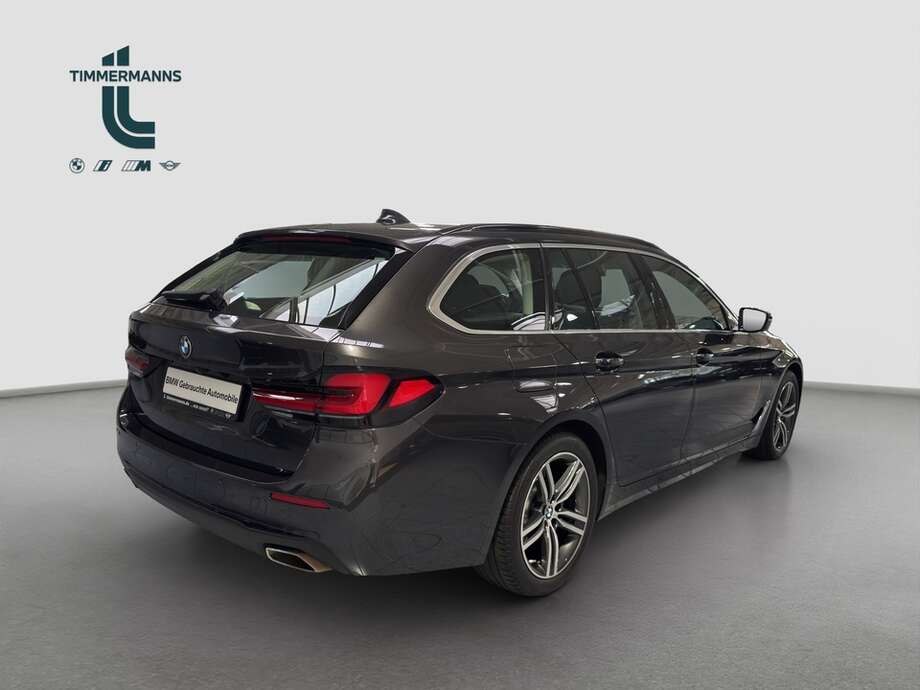 BMW 520d xDrive (Bild 14/18)