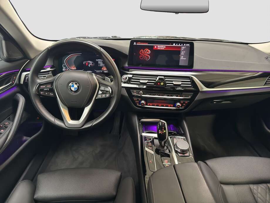 BMW 520d xDrive (Bild 5/18)