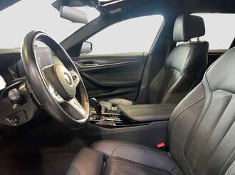 BMW 530d xDrive (Bild 2/20)