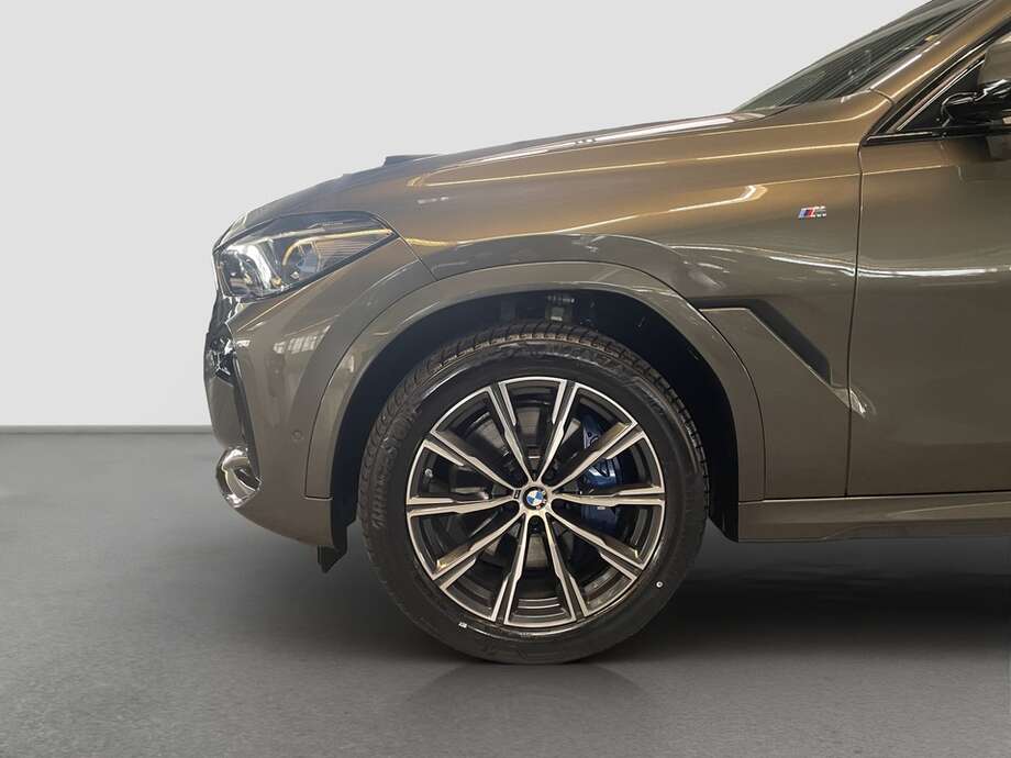 BMW X6 (Bild 14/15)