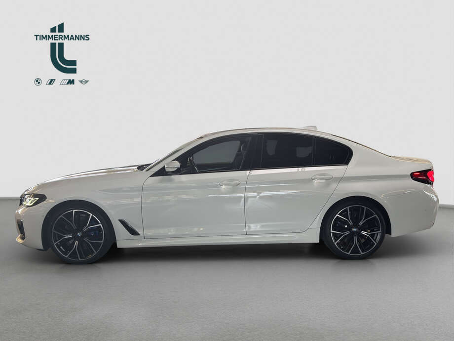 BMW 530i xDrive (Bild 10/16)