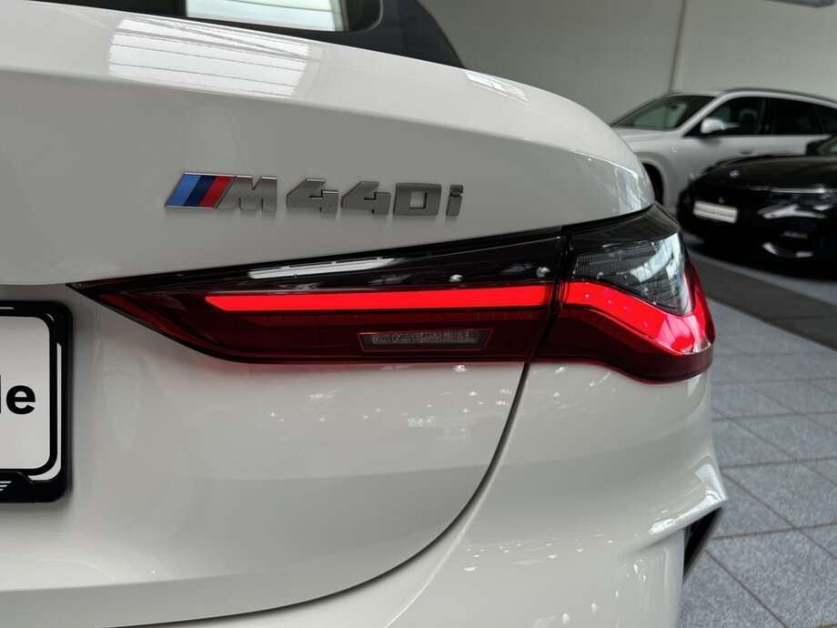 BMW M440 (Bild 8/18)