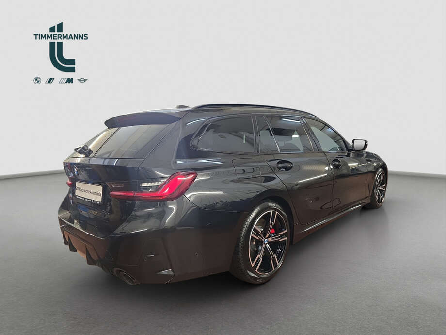 BMW 330d (Bild 15/19)