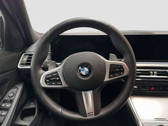 BMW 320d (Bild 3/16)