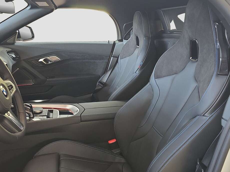 BMW Z4 (Bild 12/16)