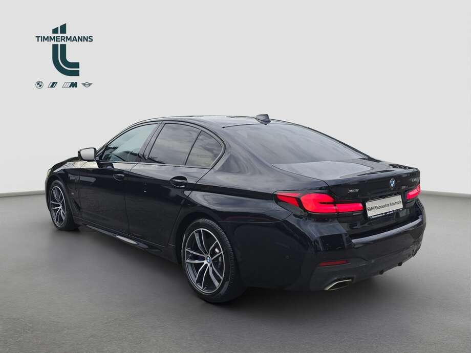 BMW 545e xDrive (Bild 14/20)