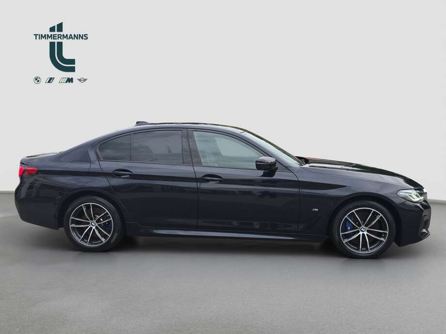 BMW 545e xDrive (Bild 17/20)