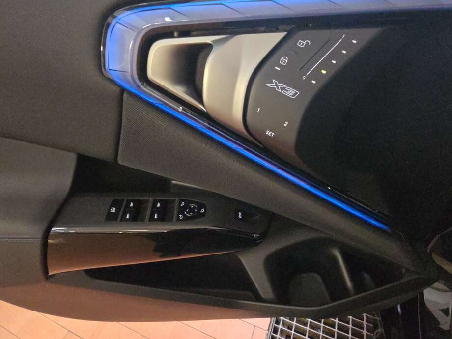 BMW X3 (Bild 17/21)