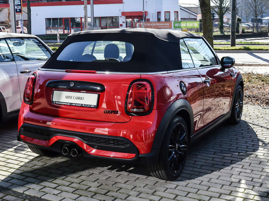 MINI Cooper S Cabrio (Bild 2/2)