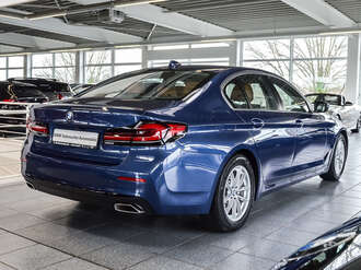 BMW 520d (Bild 2/19)