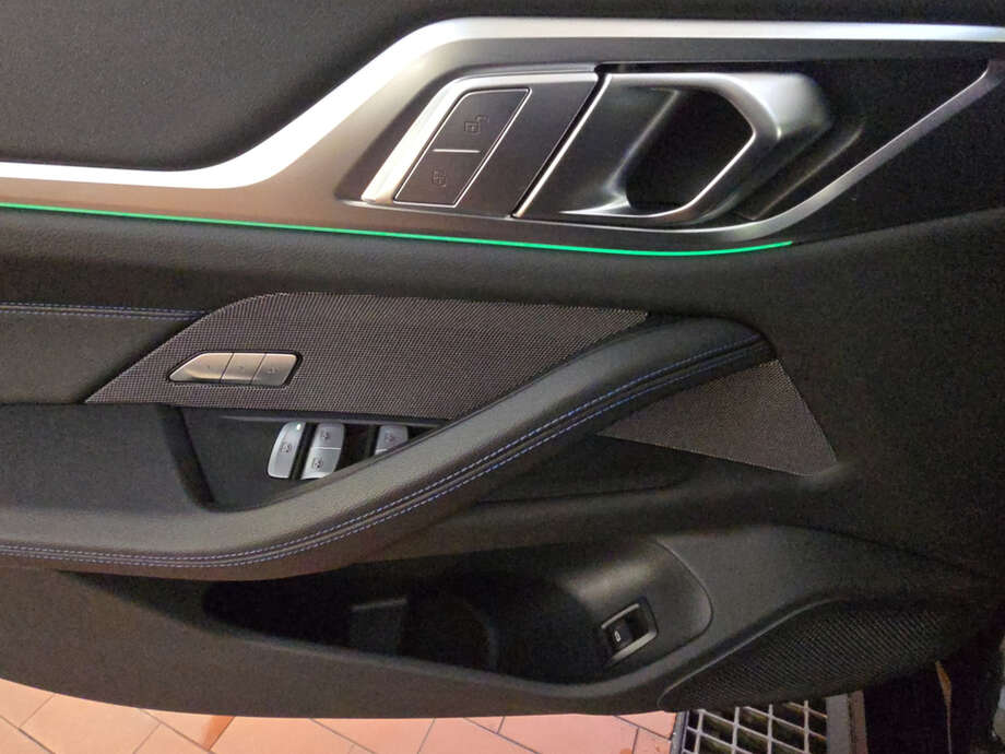 BMW i4 (Bild 15/18)