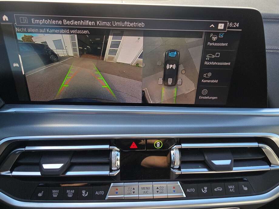 BMW X5 (Bild 18/18)