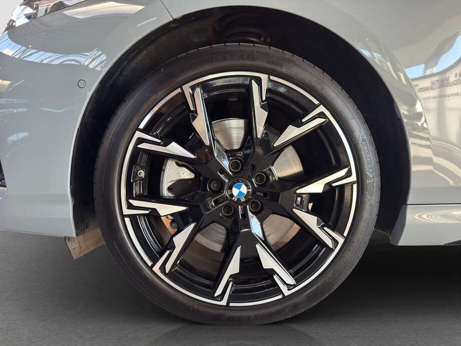 BMW 123 (Bild 8/20)