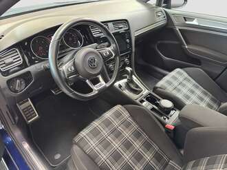 Volkswagen Golf (Bild 3/17)