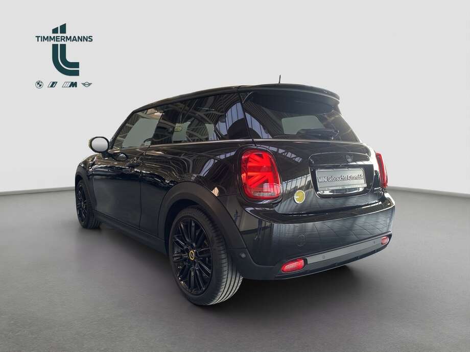 MINI Cooper SE (Bild 18/24)