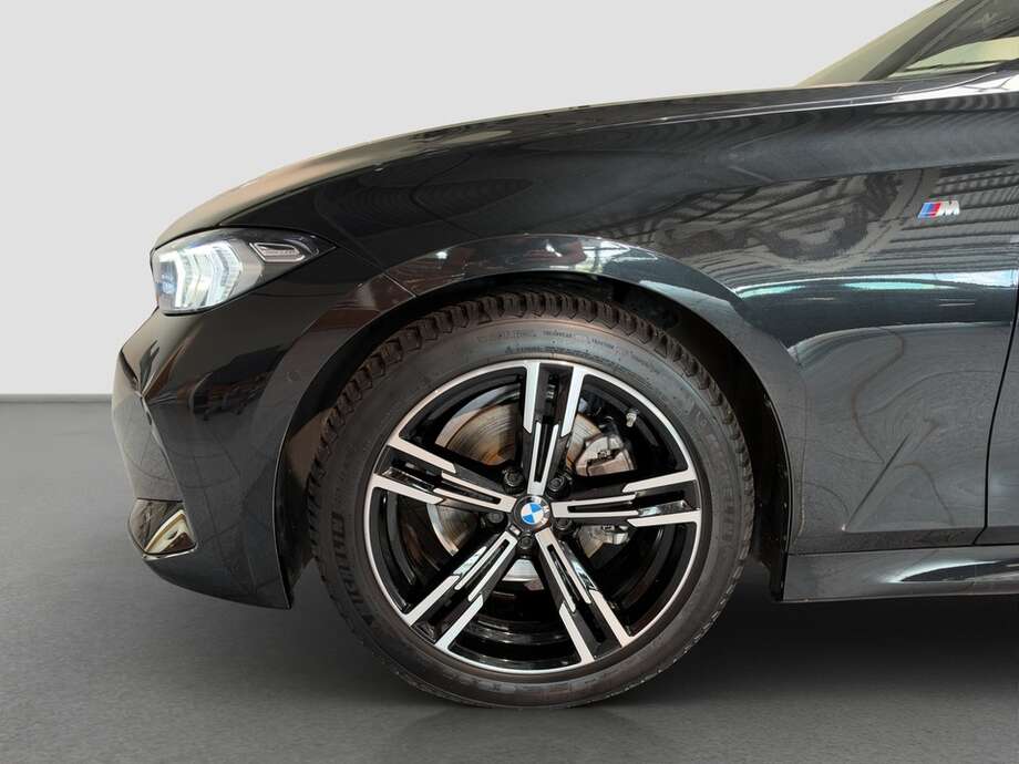 BMW 320 (Bild 9/14)