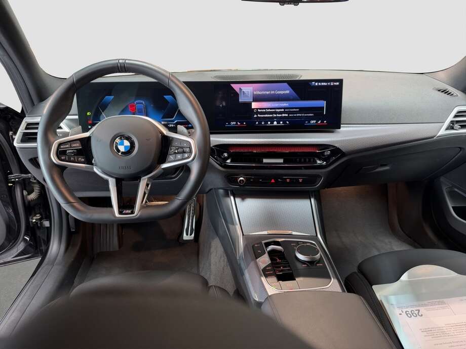 BMW 320 (Bild 12/14)