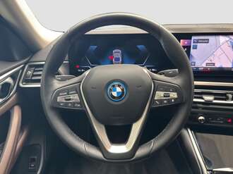 BMW i4 (Bild 2/17)