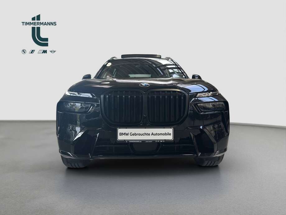 BMW X7 (Bild 8/26)
