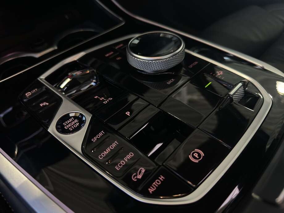 BMW X7 (Bild 17/26)
