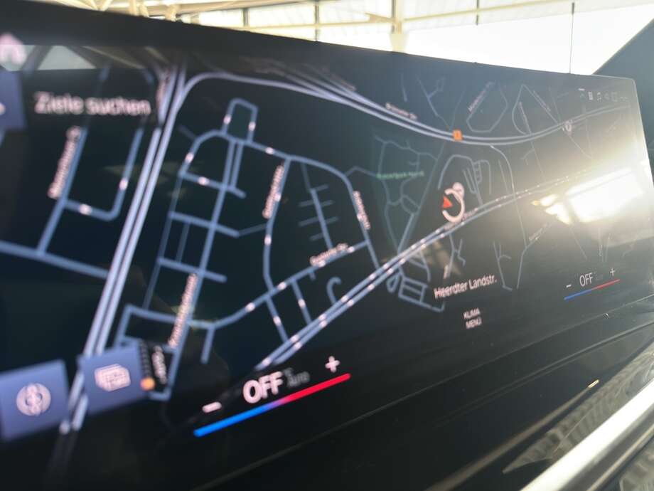 BMW X7 (Bild 20/26)