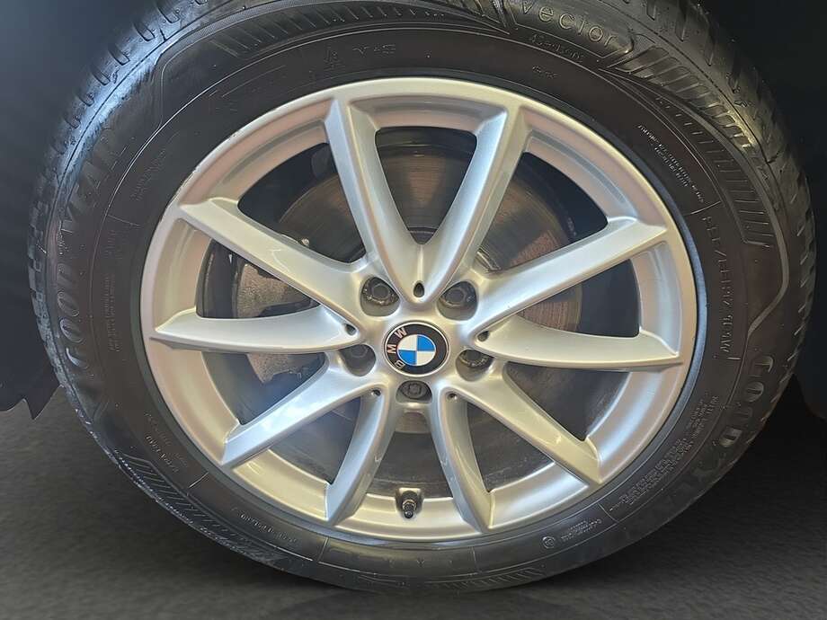 BMW X1 (Bild 8/17)