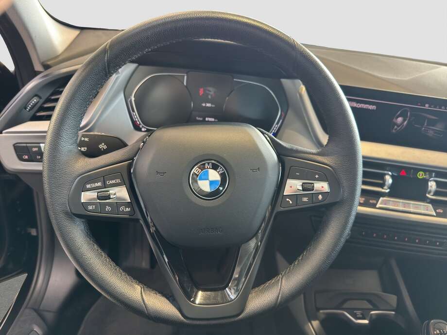 BMW 116i (Bild 3/20)