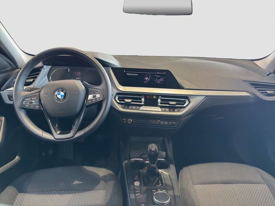 BMW 116i (Bild 4/20)
